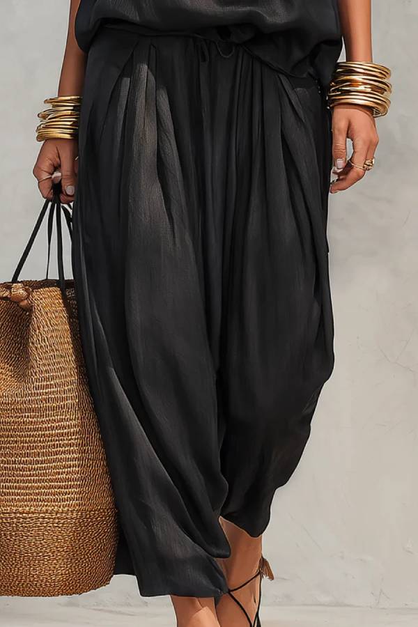 Black Halter Neck Sleeveless Top And Pleated Trousers Set