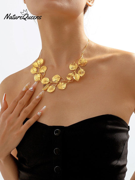 Retro Leaves Necklace
