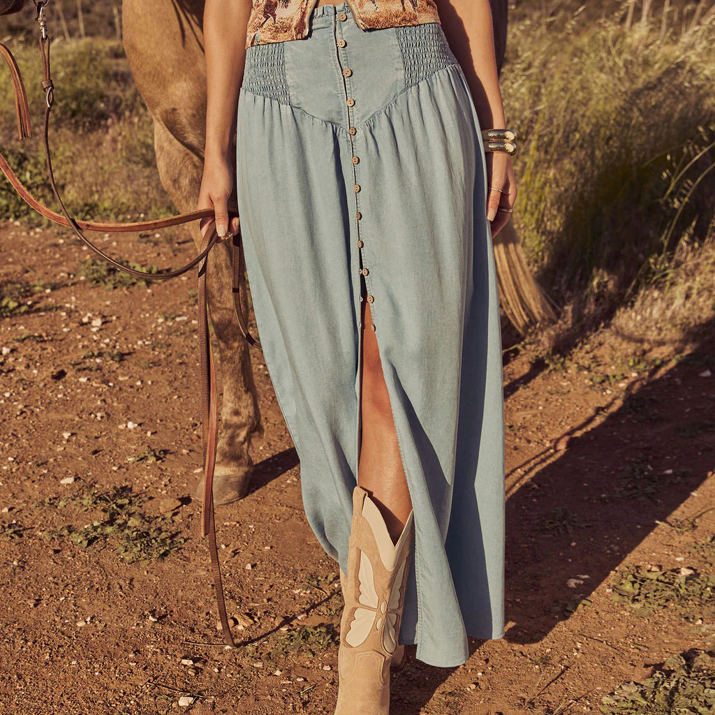 Western Spring Outfits Cotton Maxi Skirt With Front Button Detail And High Side Slit