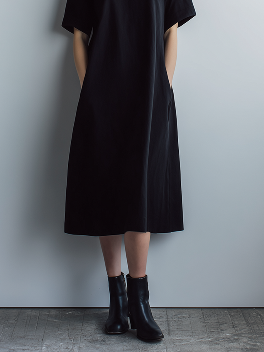 Women's Casual Minimalist Black Poly-Cotton Midi Dress ¡ª Short Sleeve, Crew Neck, Cutout Design MDZ2787D4ZJW
