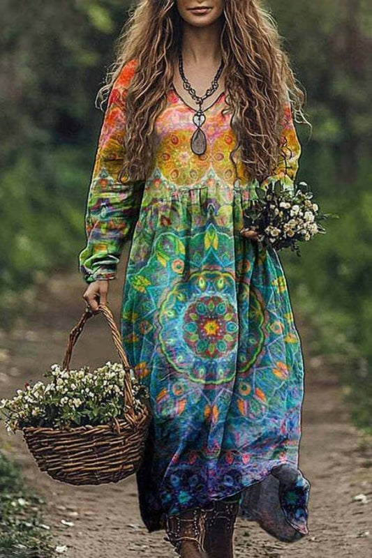Loose and fashionable V-neck printed dress
