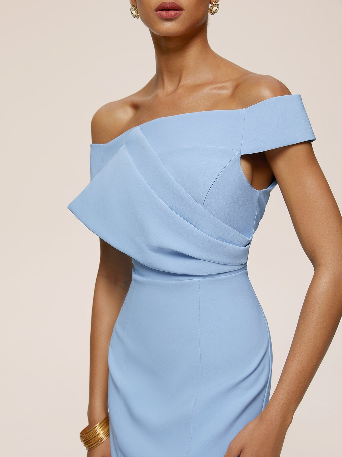 Blue Ruched Off The Shoulder Sheath Mini Homecoming Dress