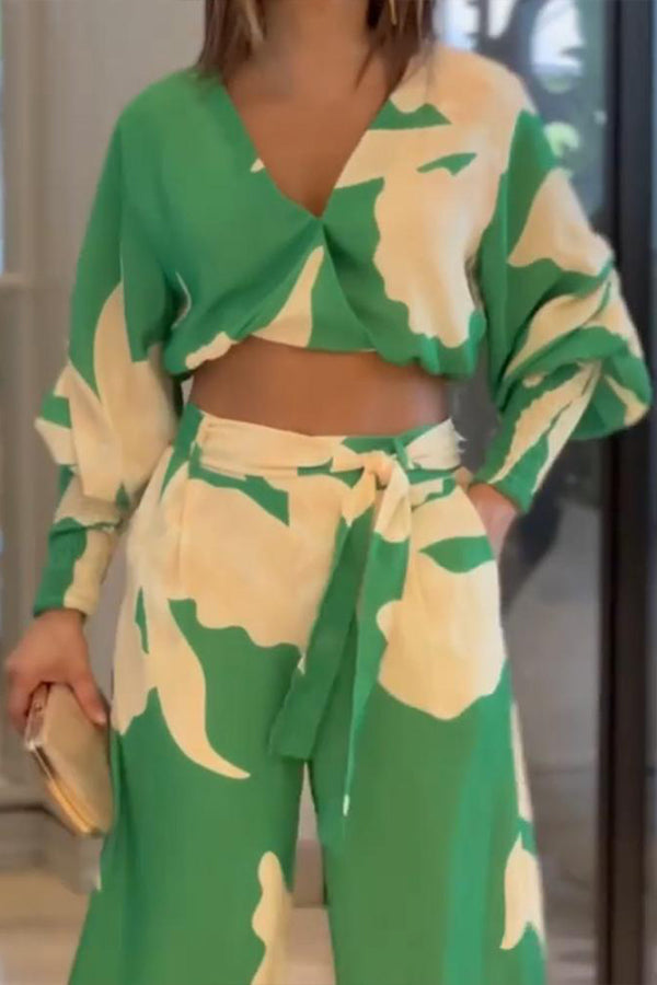 Fashionable V-neck Bubble Sleeve Top Flare Pants Set