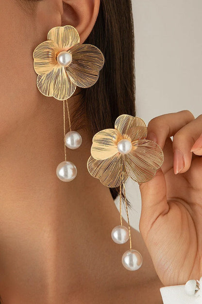 Faux Pearl Decor Oversize Floral Alloy Stud Earrings