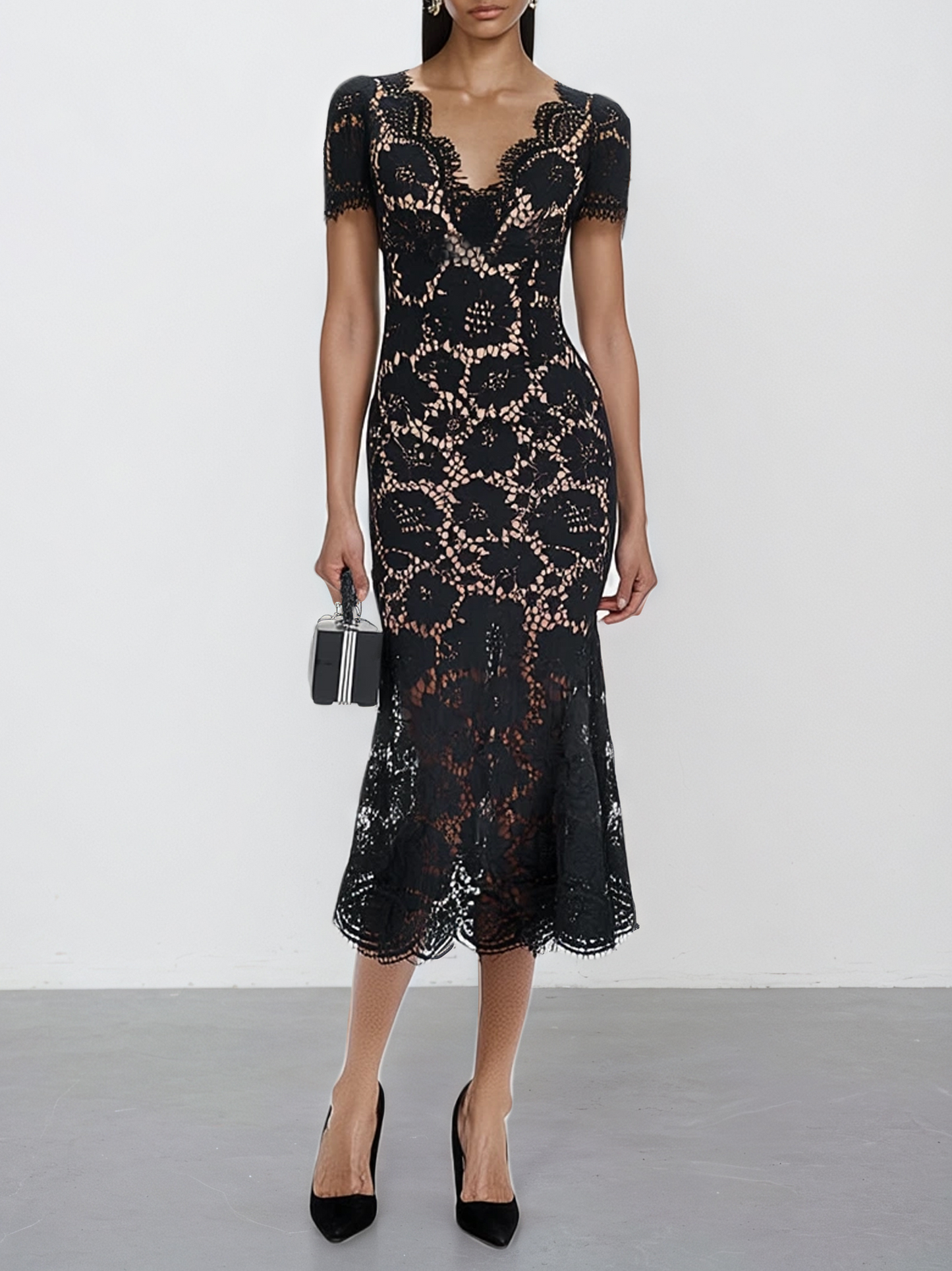 Black Lace Edge Cotton V Neck Short Sleeve Mermaid Midi Dress