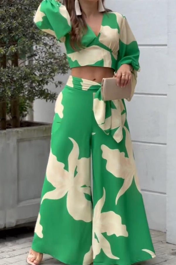 Fashionable V-neck Bubble Sleeve Top Flare Pants Set