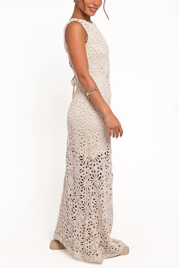 Effortlessly Chic Crochet Lace Floral Pattern Backless Lace-up Vacation Maxi Dress