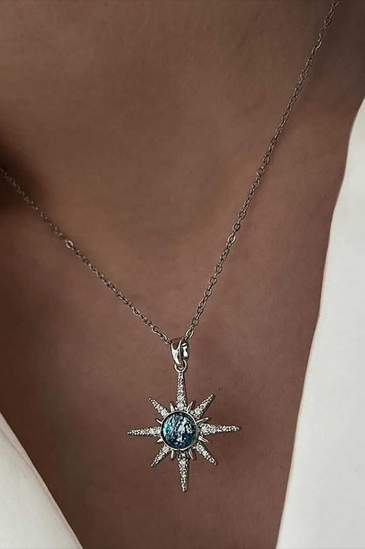Fashionable Rhinestone Decor Geometric Star Pendant Alloy Necklace