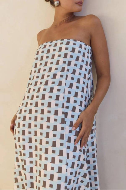 Exclusive Geometric Print Off-Shoulder A-Line Maxi Dress