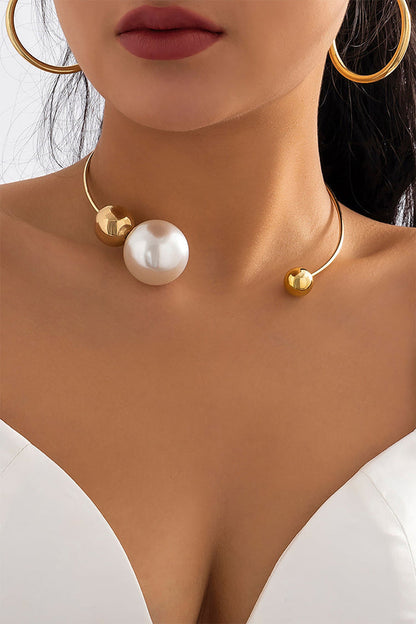 Metal Pearl Necklaces